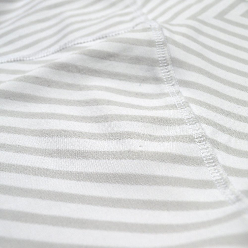 alo Diagonal Stripe Santa Fe White Crop Legging XS - Picture 8 of 8